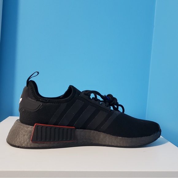 Adidas NMD R1 - Picture 2 of 3